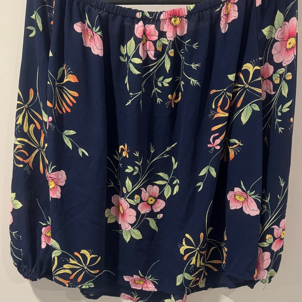 GAP Navy Skirt with Floral Design - Picture 3 of 3